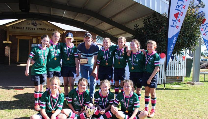 Bundilla Merino's sponsors Young Touch 7's